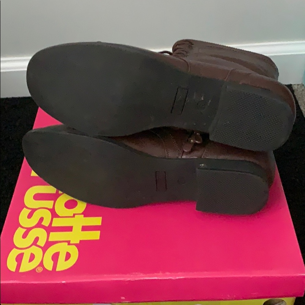 Boots - Picture 6 of 6